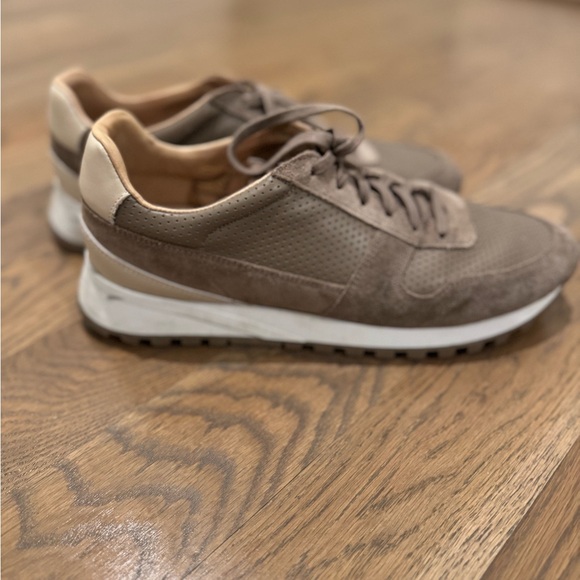 Size 8 Suitsupply trainers, Spring 2024 season. - Picture 3 of 7